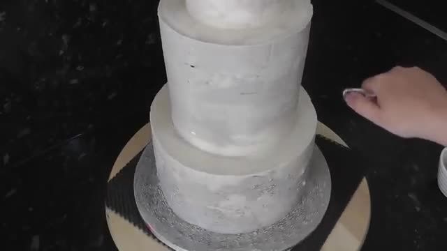 آموزش ساده تزیین کیک عروسی به سبک بتنی