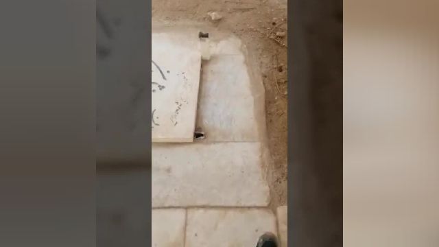 سرقت قاب‌های آلومینیومی آرامستان آبادان | ویدیو 