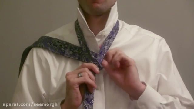 آموزش  بستن کراوات دو گره ای بع روشی ساده 