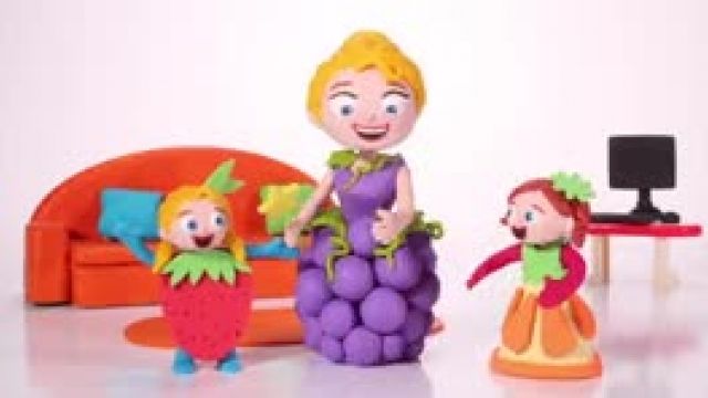 دانلود انیمیشن  خانواده خمیری این قسمت Girls Wearing Funny Fruit Dressesپ