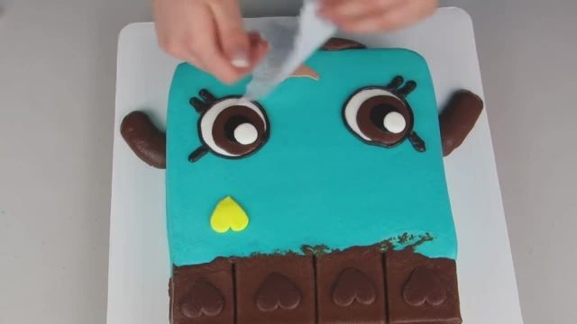 آموزش تزیین کیک تولد با ساده ترین تکنیک در خانه 