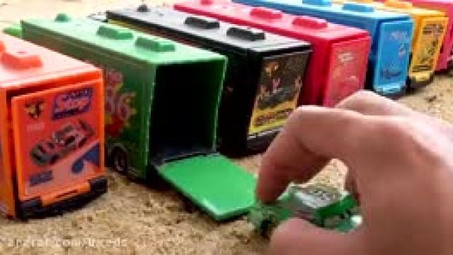 برنامه کودک ماشین بازی این قسمت دزدی ماشین مک کویین از کامیون های رنگی 6