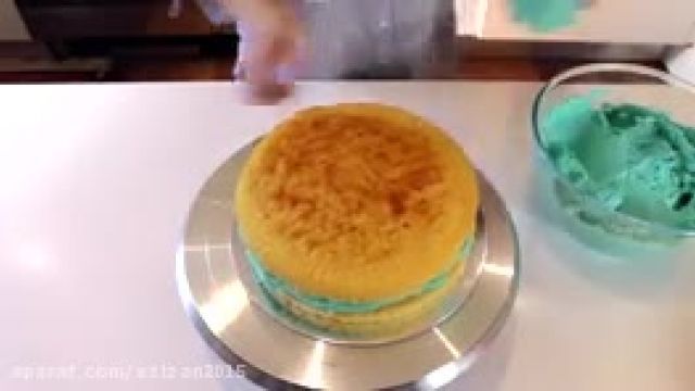 روش پخت ساده کیک اسفنجی با دیزاین کیک