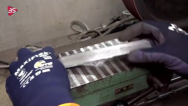 ساخت چاقوی غلاف دار جالب و هنرمندانه با دست
