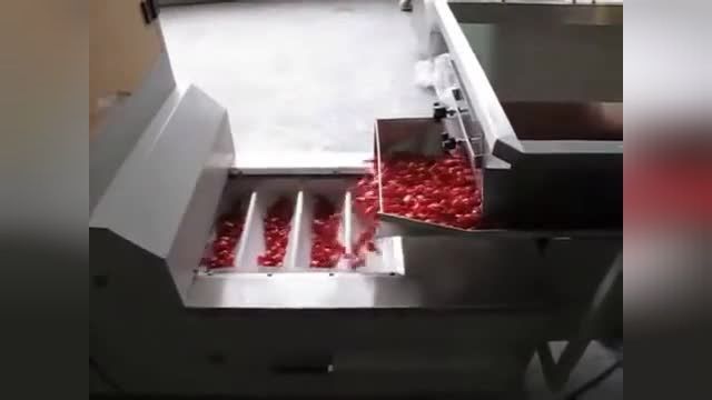 دستگاه  بسته بندی شکلات شرکت سورا صنعت  