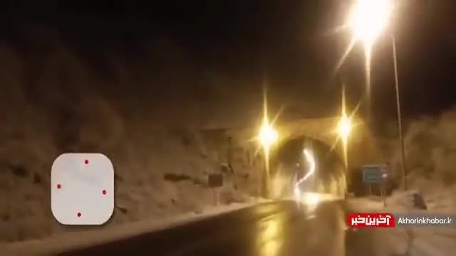 بارش برف پاییزی در گردنه حیران | ویدیو 