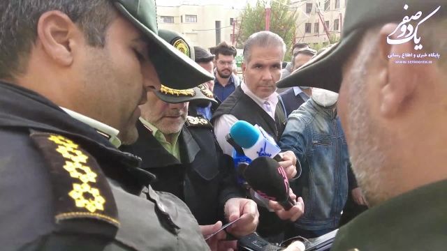 مامور پلیس قلابی با حعل کارت و سلاح پلاستیکی توسط پلیس تهران بزرگ دستگیر شد