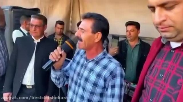 اجرای زنده آهنگ محلی پرنده کاکلی از سر بزن گل از (ویدئو)