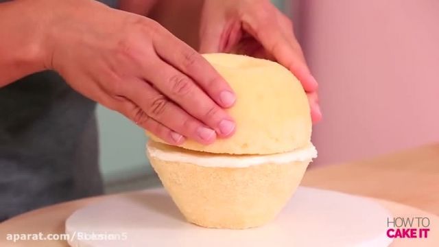 آموزش طرز پخت کیک خیس با فوندانت