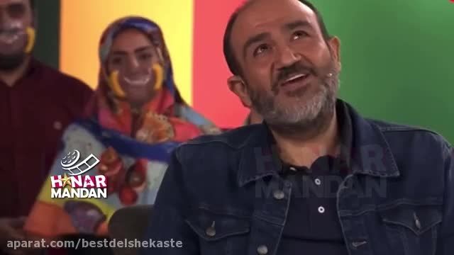 دانلود ویدیو ای از : رقص گردن مهران غفوریان با آواز جنابخان!