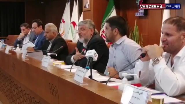 فیلم دعوای علیرضا دبیر با پولادگر در مجمع فدراسیون کشتی