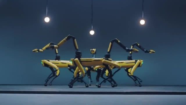 ربات‌های بوستون داینامیکس با گروه BTS می رقصند 