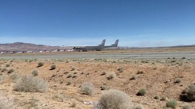 ویدیو فرود Roc (عریض‌ترین هواپیمای دنیا) پس از دومین پرواز آزمایشی 