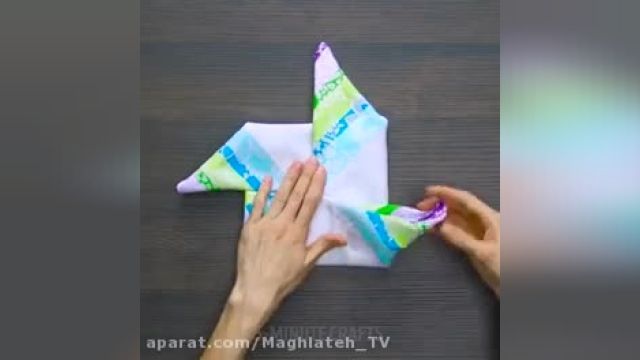 ایده ای ساده برای اموزش اوریگامی ساده و سه بعدی با کاغذ رنگی