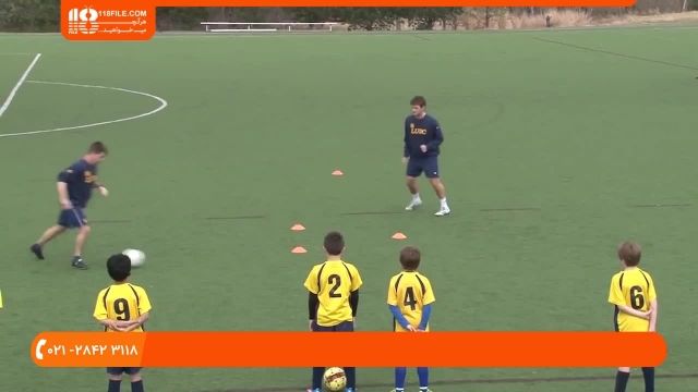 آموزش تکنیک فوتبال-آموزش حرکت با توپ و پاس کاری