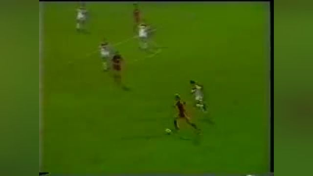 بایرن 1-1 دوسلدورف (بوندس لیگا 1983-4)