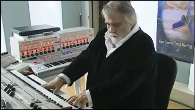 ونجلیس آهنگساز نامدار یونانی در 79 سالگی درگذشت