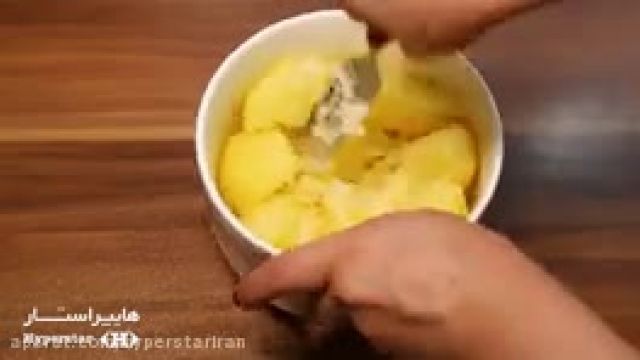دستور تهیه توپک سیب‌زمینی و پنیر سالم و ساده و سریع 