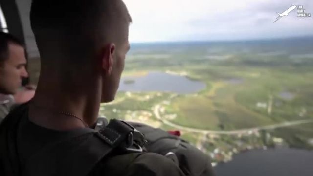 نمای دیوانه کننده کابین خلبان از USAF F-16 in Action