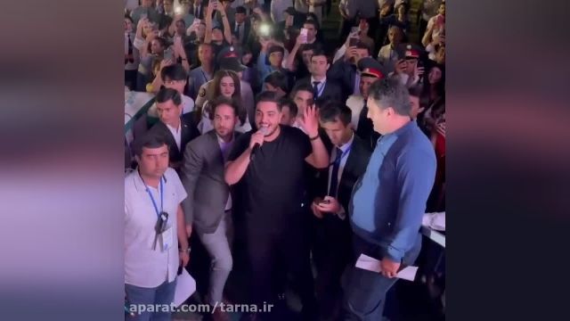 کنسرت زنده آرون افشار در تاجیکستان / حضور طرفداران ایرانی