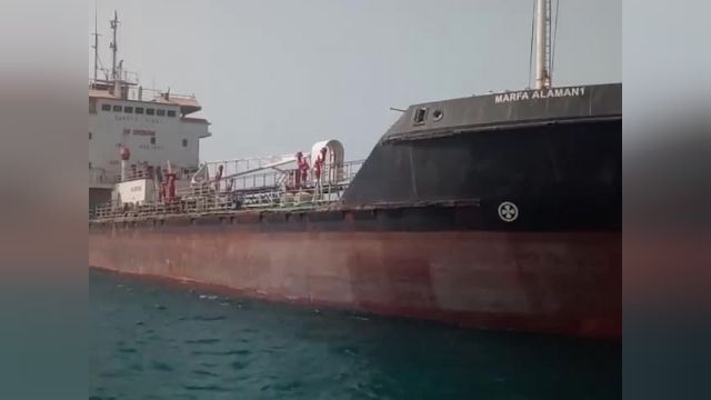 توقیف کشتی حامل 550 هزار لیتر سوخت قاچاق در خلیج فارس