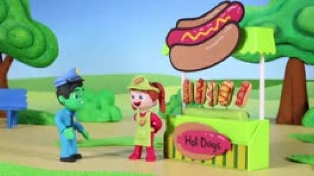 دانلود انیمیشن خانواده خمیری این قسمت  The Doggy Took The Hotdog 