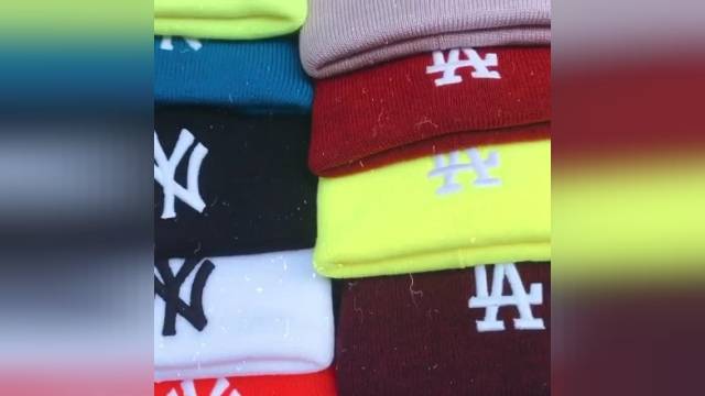 فروشگاه شیکومزون2021 عرضه انواع کلاه های زمستانی 