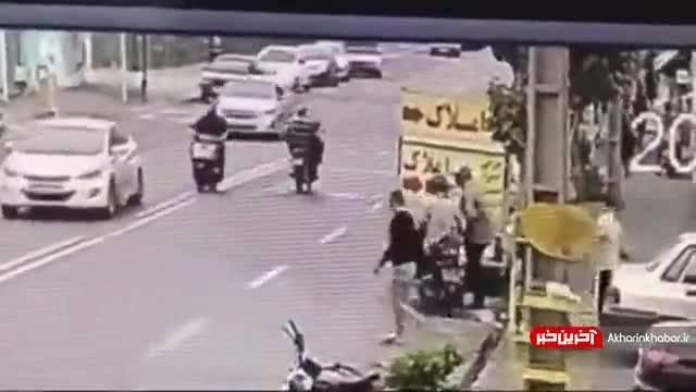 خفت‌گیری هولناک از یک موتورسوار وسط خیابانی در تهران || خفن ترین زورگیری 