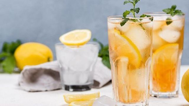 آموزش طرز تهیه شربت آب لیمو ساده خانگی
