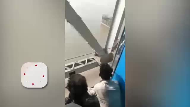 فیلم سرقت موبایل یک مسافر در قطار 