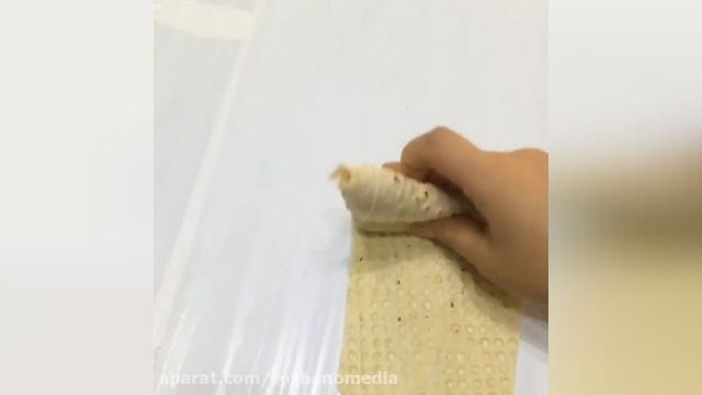 دستور تهیه سمبوسه به شکل مثلث با نان لواش تصویری