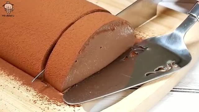 دستور تهیه ساده موس کیک شکلاتی تهیه شده از خامه و شیر