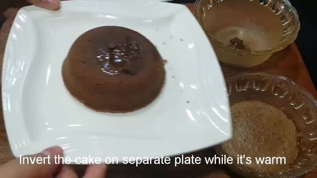 دستور تهیه کیک چاکلت لاوا یا کیک آتشفشان با طعم و مزه جدید 