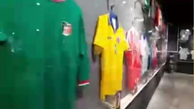 فیلم پیراهن شماره پنج تیم ملی ایران در موزه فیفا در جام جهانی قطر