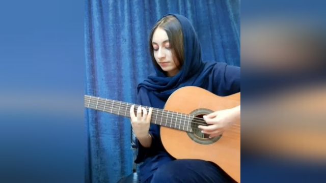 اجرای عسل سلطانی از هنرجویان بهترین استاد گیتار اصفهان عالیجناب امیر کریمی
