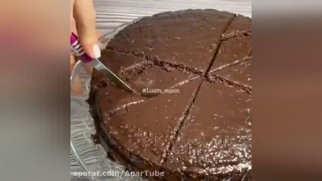 آموزش صحیح برش زدن کیک