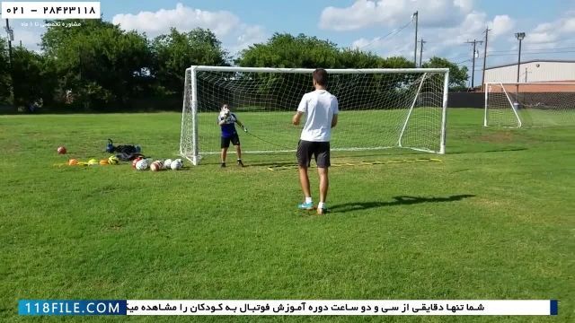 آموزش فوتبال - فوتبال حرفه ای - تمرین حرکات تکنیکی