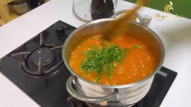 طرز تهیه سوپ رشته فرنگی بدون مرغ با سبزیجات بسیار خوشمزه