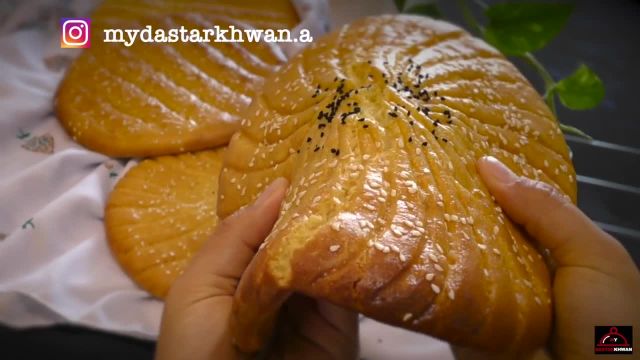 طرز تهیه نان روغنی زعفرانی بدون تخم مرغ فوق العاده نرم و خوشمزه به روش افغان ها