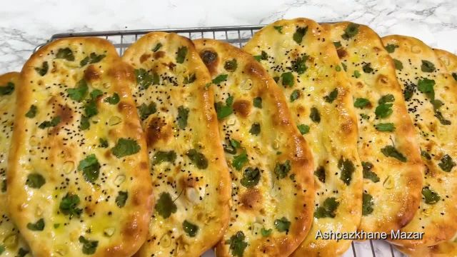 طرز تهیه نان سیردار افغانی فوق العاده خوشمزه با عطر و طعمی بی نظیر
