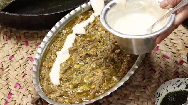 طرز تهیه کشک و بادمجان خوشمزه و مخصوص به سبک ایرانی اصیل