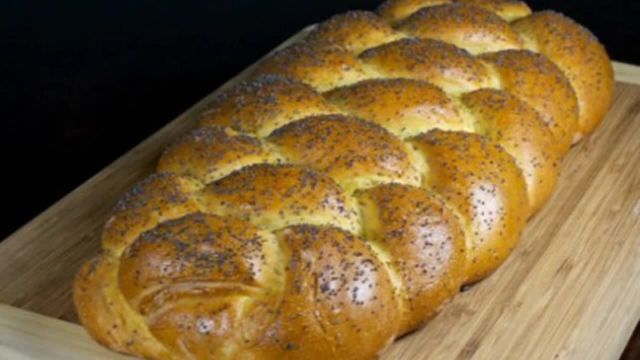 طرز شکل دادن خمیر نان خانگی | آموزش بافت نان گیسو