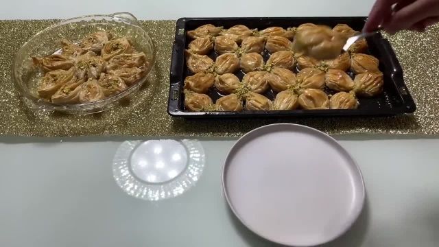 طرز تهیه بغلاوه افغانی خوشمزه و مجلسی کخصوص عید نورورز