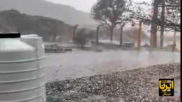 بارش تگرگ در روستای گتی شهرستان جاسک