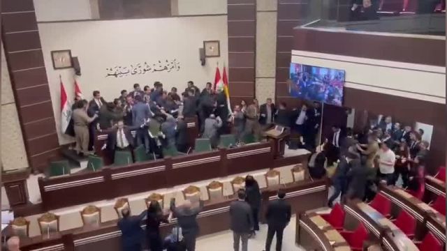 کتک‌کاری و دعوا همراه با خونریزی در پارلمان کردستان عراق | ویدیو