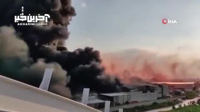 آتش سوزی در  10 کارخانه در غرب ترکیه