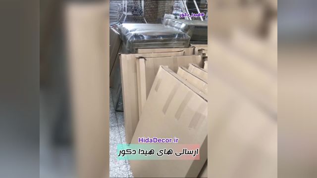 آماده سازی و بسته بندی سفارشات تابلو فرش ماشینی در هیدا دکور