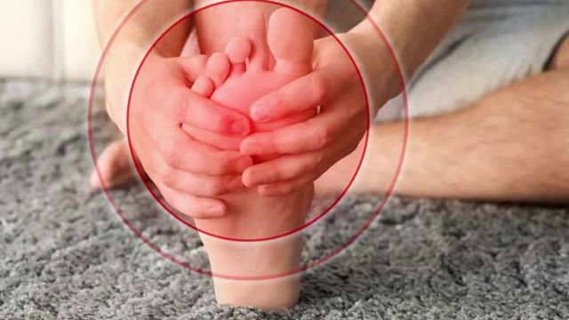 درمان سوزش کف پا و داغی کف پا | بررسی علت سوزش و داغی کف پا