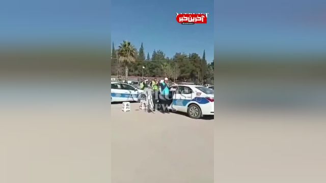 اذان گفتن در منطقه زلزله زده‌ ترکیه به وسیله بلندگوی ماشین پلیس | ویدیو