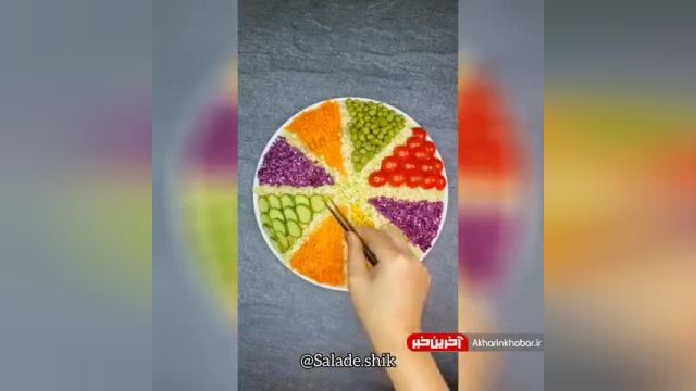 تزیین سالاد الویه با گوجه و کلم | ویدیو